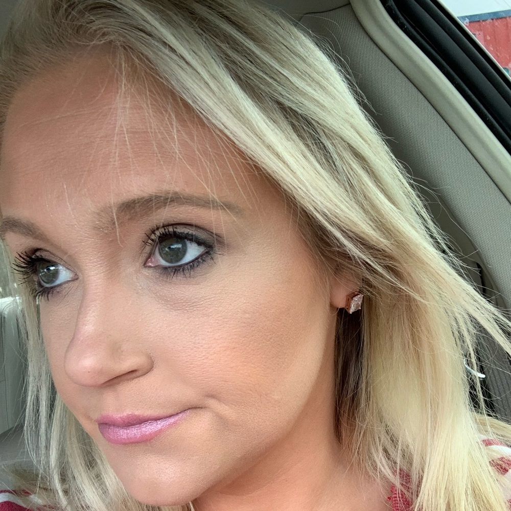 Meet your Posher, Lindsay